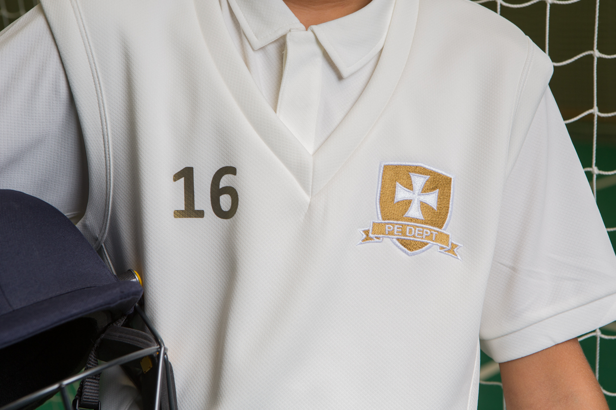 885 Radial Cricket Slipover